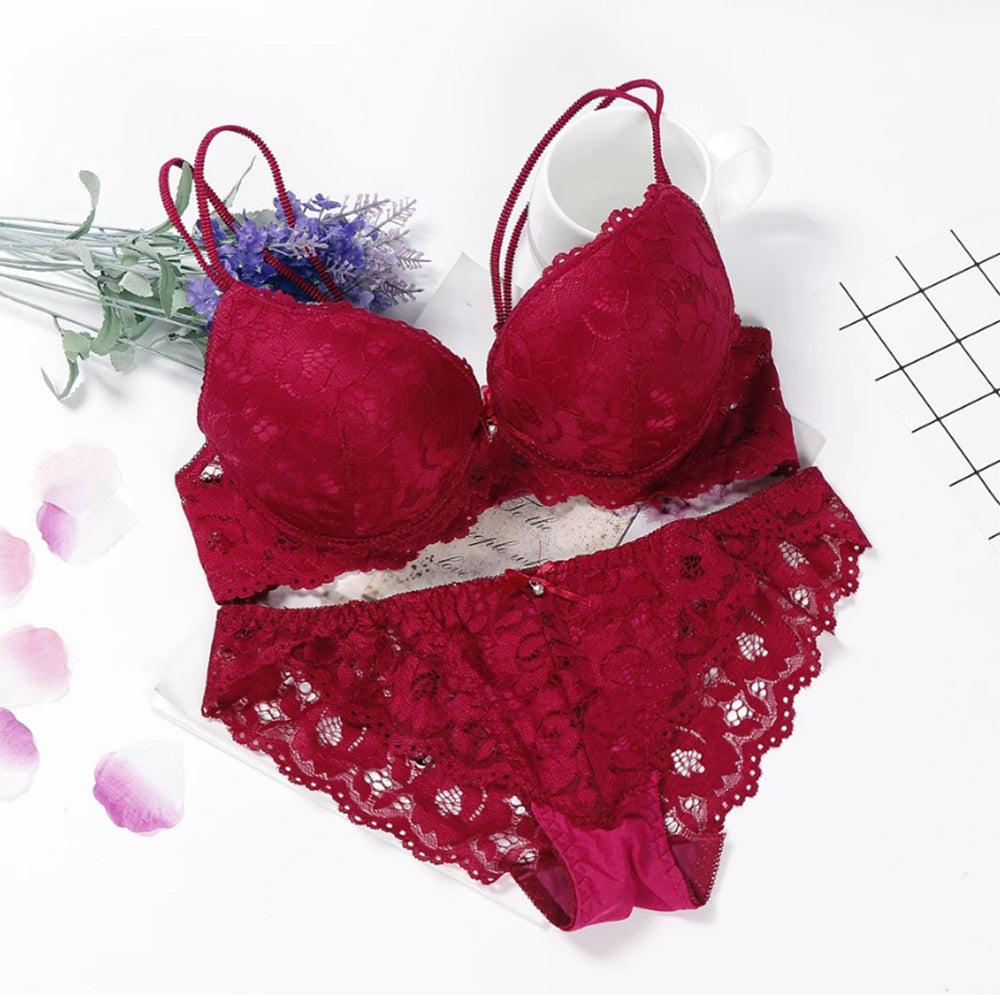 Flourish Elegant Lace Bra & Panty Set – Push Up & Double Padded Comfort