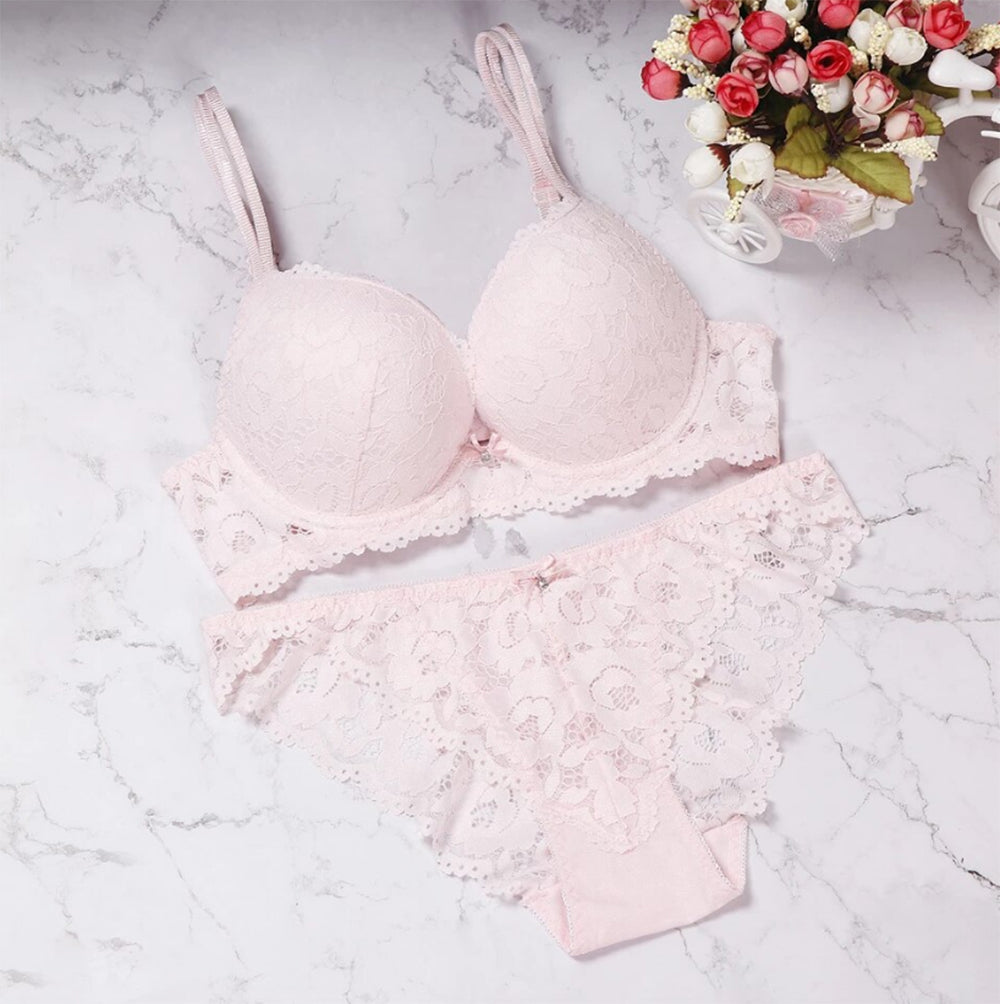 Flourish Elegant Lace Bra & Panty Set – Push Up & Double Padded Comfort